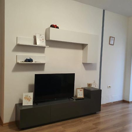Heris'S Apartment Tiranë Ngoại thất bức ảnh