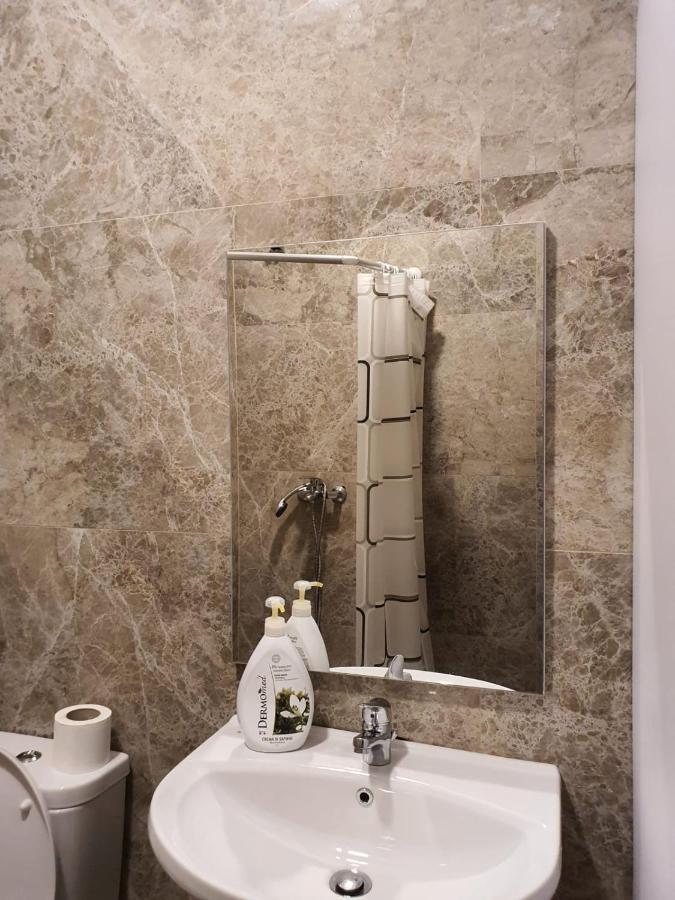 Heris'S Apartment Tiranë Ngoại thất bức ảnh